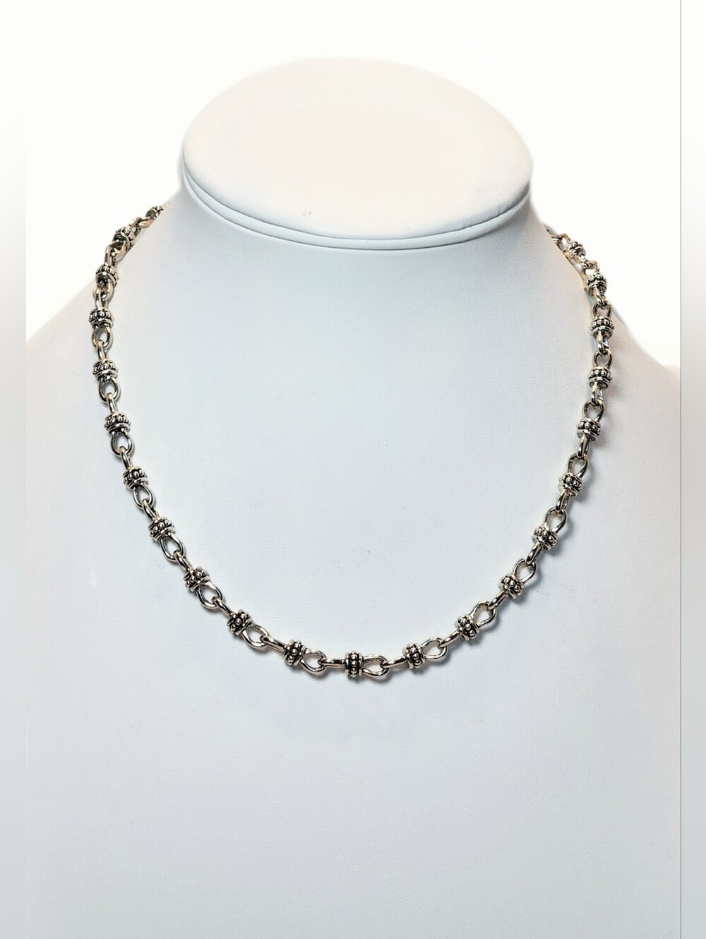 Premier Designs Silvertone Antiqued Necklace Like New!